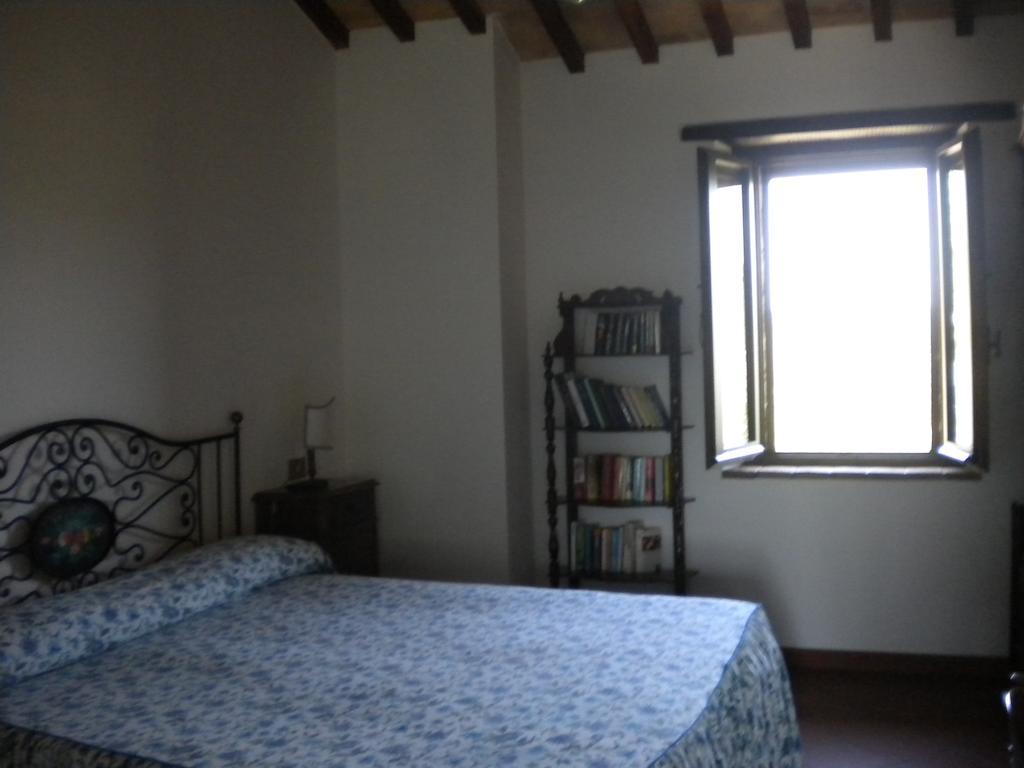 Podere Monte Petreto San Savino  Pokoj fotografie